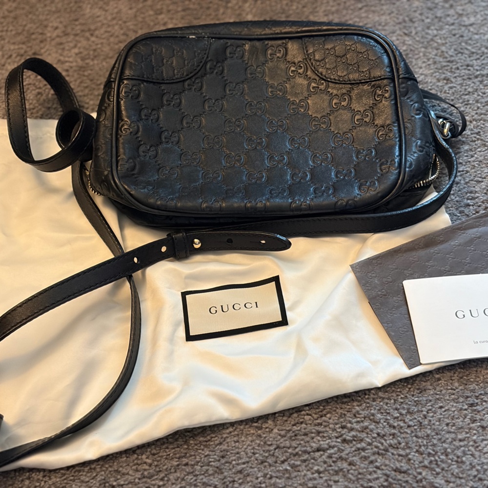 Gucci Embossed Black Leather Shoulder/crossbody bag